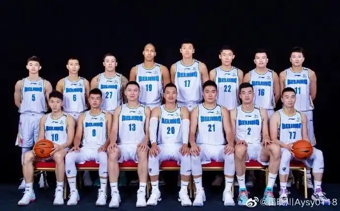 杨鸣晒与付豪合影翟晓川更博巩晓彬谈小丁雷蒙发长文