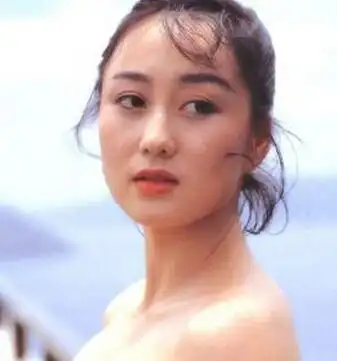 利智个人资料照片介绍