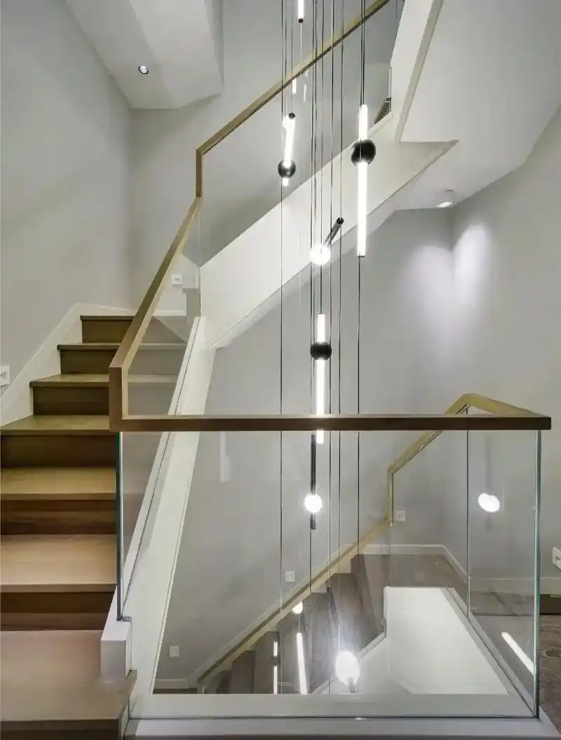 收藏了一批玻璃楼梯栏杆扶手大全,极简主义,采光 - 抖音