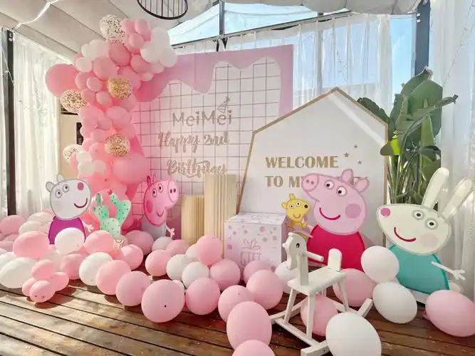 小猪佩奇宝宝宴生日派对生日布置