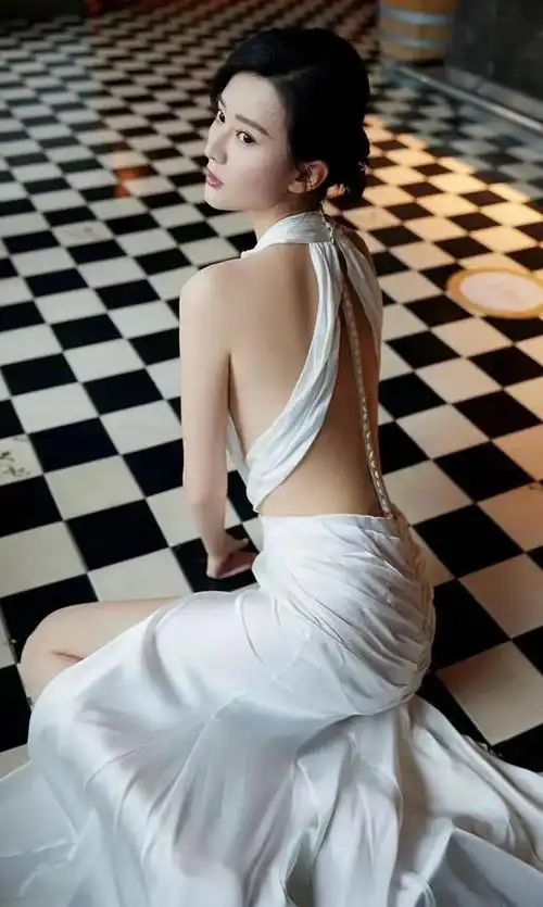 乔欣:灵动与优雅的时尚女神