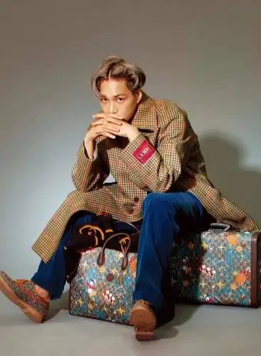 壁纸| 开年刊-kai (1.5)