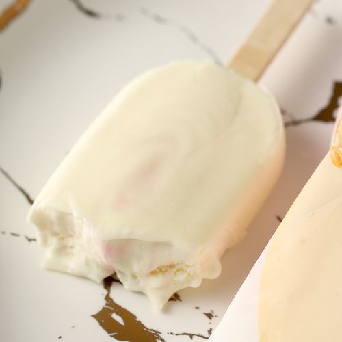 纯脆蒙牛5支酷爱草莓口味脆皮雪糕冰淇淋冰棍冰淇淋