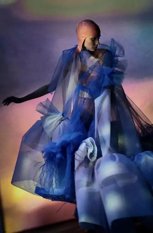 作为时尚界天花板的高定时装周还有影响力吗