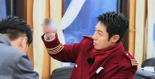 撒贝宁明星大侦探5十一期剧照图片