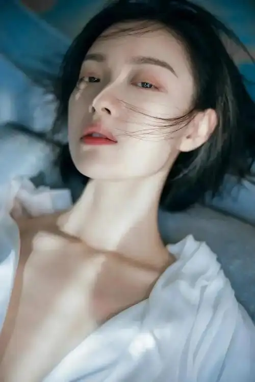 倪妮高清壁纸太爱叶流西我西姐太帅了