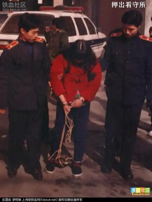 真实的枪决女犯照片(胆小莫入)