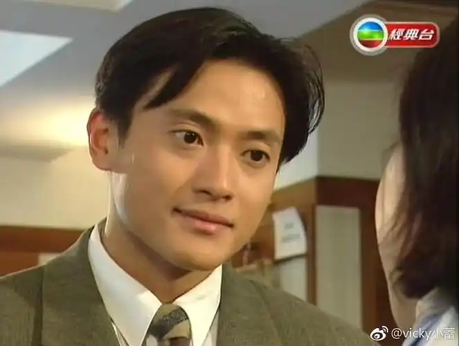 魏骏杰花期短不抗老的原因是不是因为年轻时候有点凸脖子短块头大所以