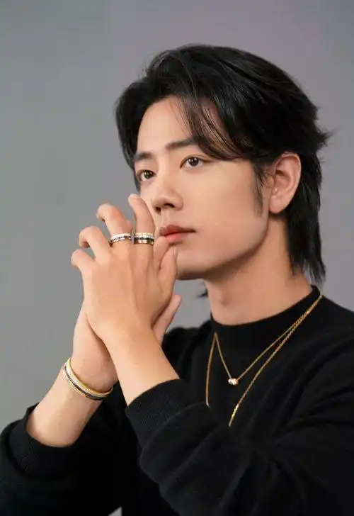 231222肖战风采照耀众粉心头好网友纷纷表达深情与祝福