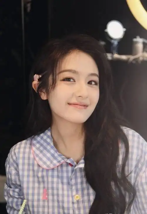 网评最想拥有她的脸95花!赵露思没前十,王楚然第三,冠军脸无敌