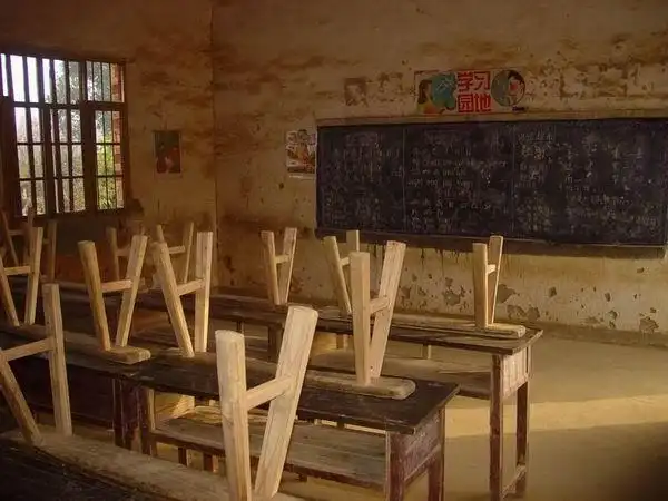简陋的教室-2