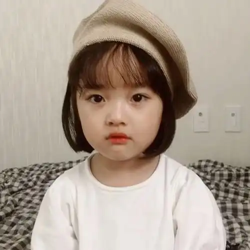 权律二超萌嘟嘴头像你总是笑魇如花