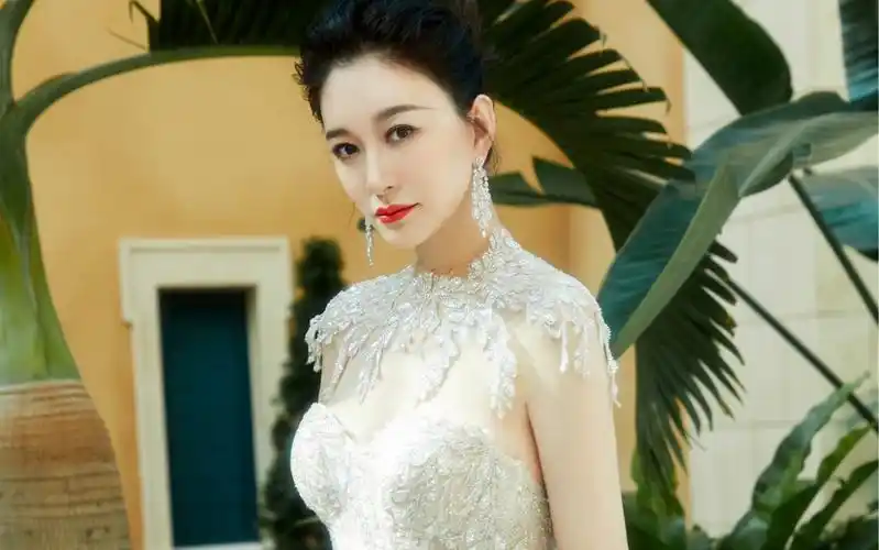 李小冉20201228华鼎奖合集要多美丽有多美丽