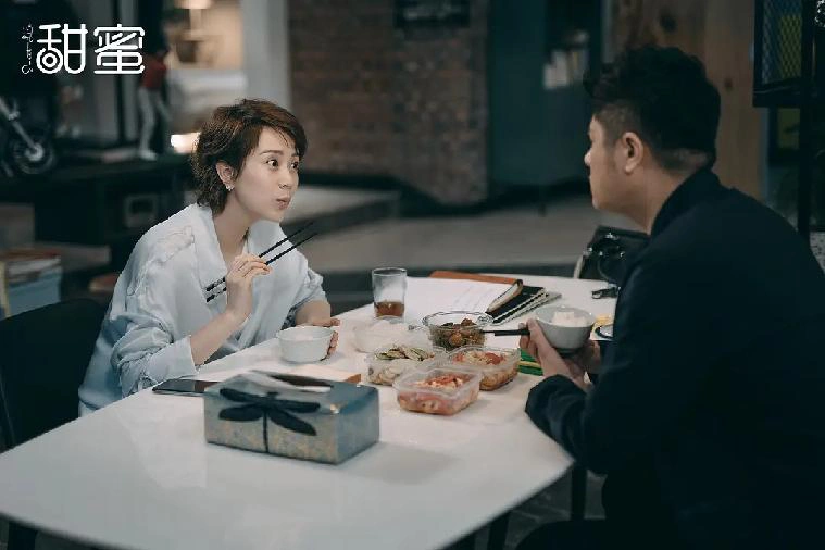 电视剧《甜蜜》热播 海清变身"拼命三娘"替夫还债