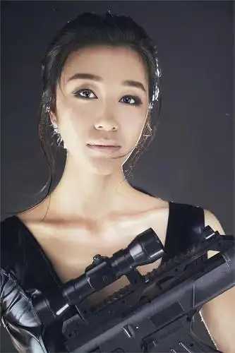 魏小欢功夫写真野性火辣 欲做女打星合作甄子丹(3/5)