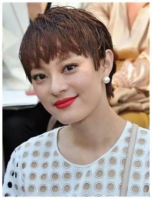 孙俪微整风波,刨析真实容貌,揭露p图伪装!_照片_社交_媒体