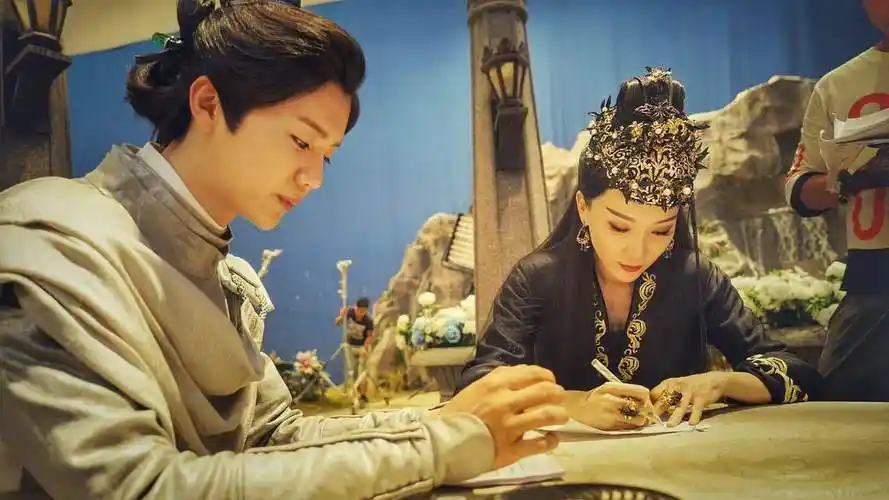 择天记鹿晗 饰 陈长生陈数 饰 圣后