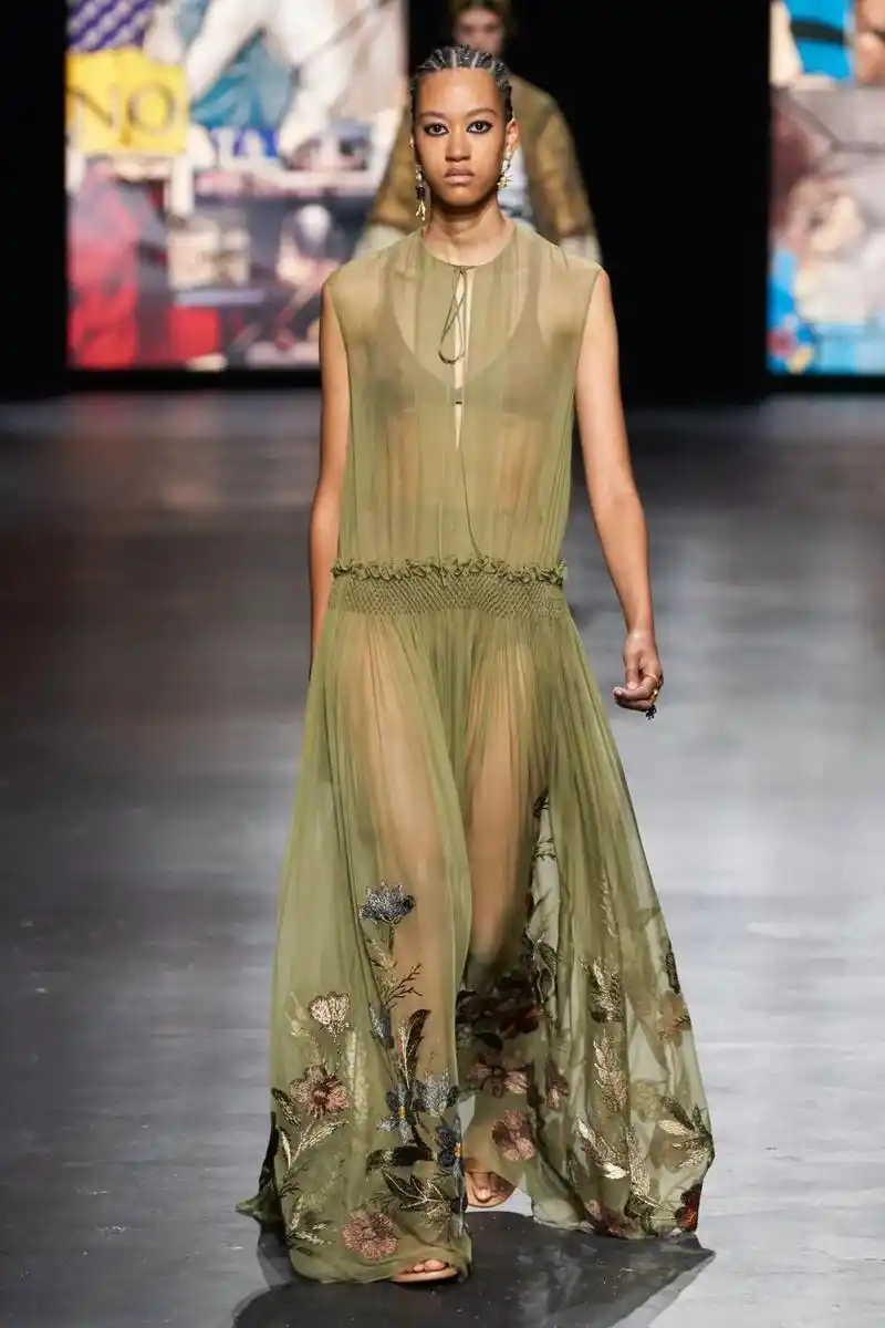 2021夏季最火的4大流行元素穿对真的美爆了