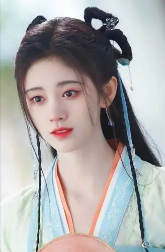 《如意芳霏》开播,鞠婧祎真的好美啊_腾讯新闻