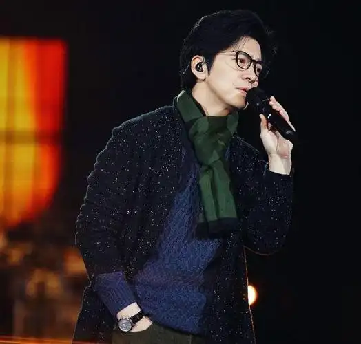 49岁李健疑似要当爸,妻子孟小蓓发胖明显,结婚20年曾坚持丁克