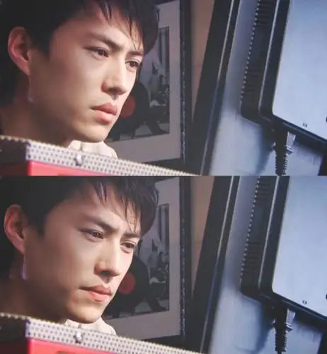 靳东青涩剧照流出 造型百变 容颜英俊 鲜嫩异常