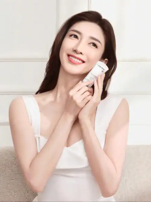 星熠江疏影混沌世界里的皓月