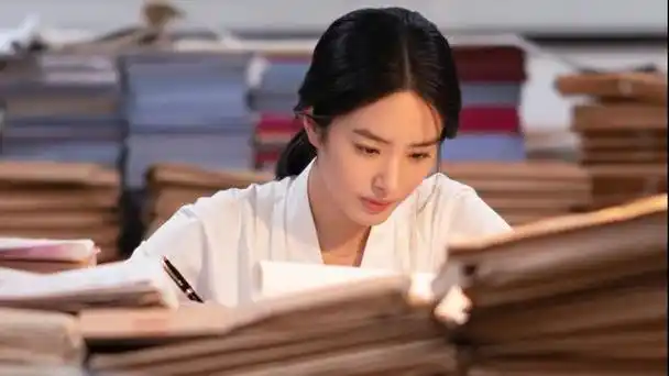 回顾33岁刘亦菲不再靠干爹如今淡然的神仙姐姐又回来了