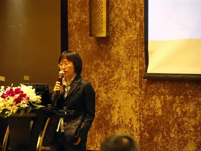 上海飞鼠软件科技有限公司总经理刘伊平作主题演讲