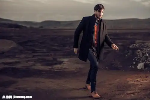 6mb 分辨率:  300 dpi 芳纪 图片素材 人物图库 男性男人 > 野外