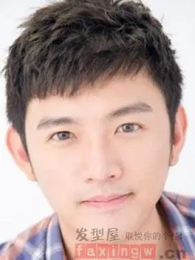 发型设计男圆脸 萌帅型男最迷人