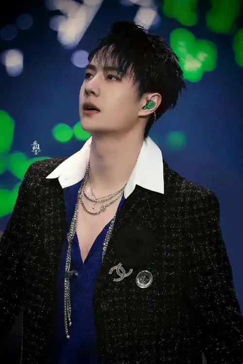 m鹿m@张艺兴@鞠婧祎@tfboys-王俊凯@tfboys-王源@tfboys-易烊千玺unn