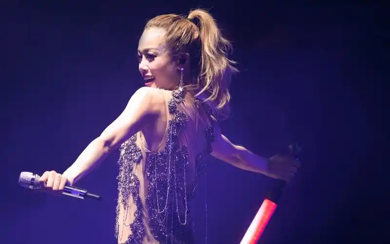 《pretty crazy容祖儿演唱会》小回顾_哔哩哔哩_bilibili