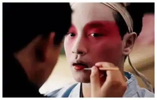 曾被张国荣无条件保护的女人你再敢打她我在香港找人收拾你