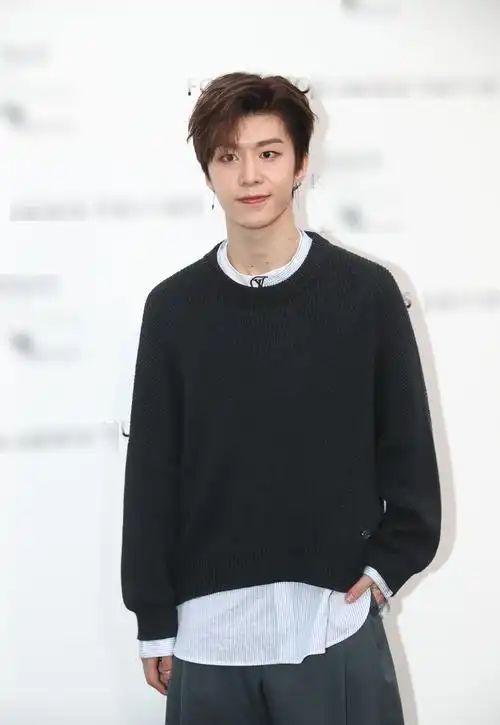 范丞丞中文名:范丞丞/别名:福西西/国籍:中国/星座:双子座身高:183cm