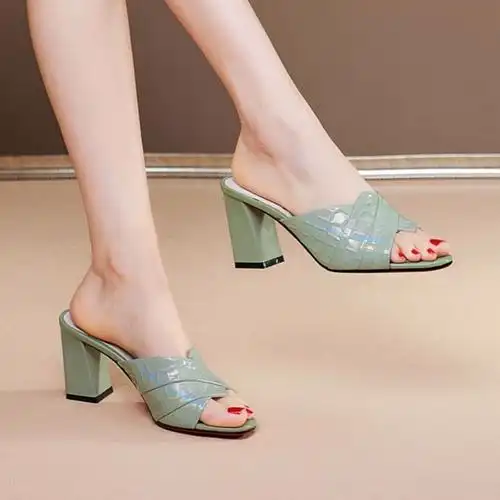 女士拖鞋款夏高跟新款漆皮