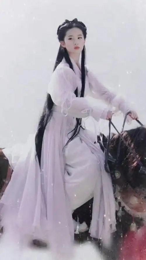 温柔与坚毅并存 真的绝美 刘亦菲 刘亦菲小龙女 氛围感 神仙颜值 颜值