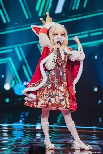 陈冰重返《蒙面唱将猜猜猜》舞台 百变风格实力唱功征服大众