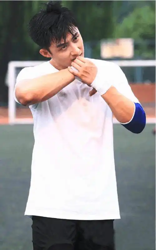 黄景瑜日常被怼长胖,陈学冬实力补刀让他一脸懵!