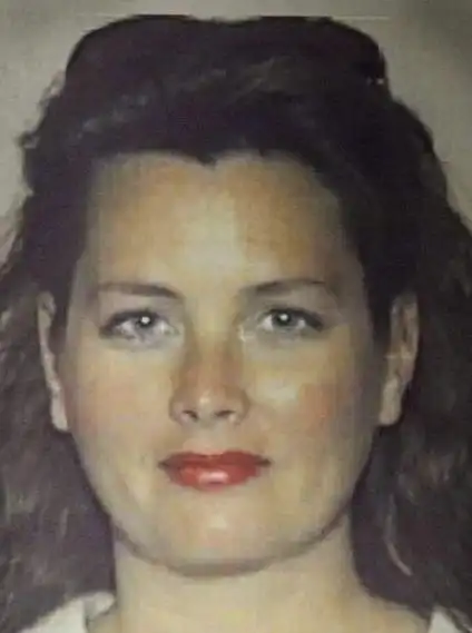 不但没有患精神病,而且还是一个医院的护士,而这次失踪的凯丽,是个四