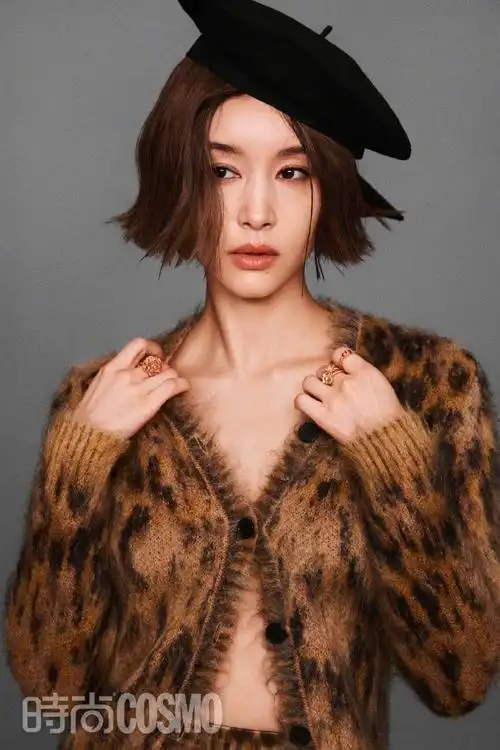 王子文随性复古大片##王子文三套写真反差感