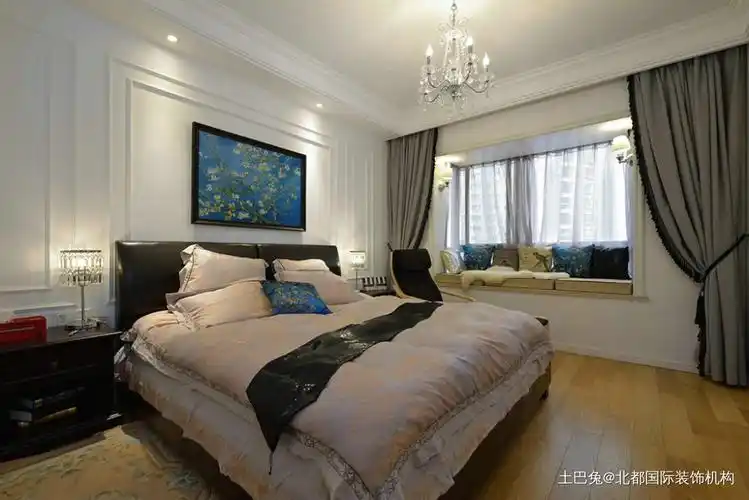 装修风格简欧风除去繁琐卧室窗帘欧式豪华卧室设计图片赏析