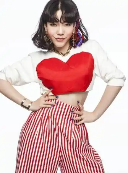 没红过8年的吴莫愁为何被"移出"娱乐圈?看完你就明白