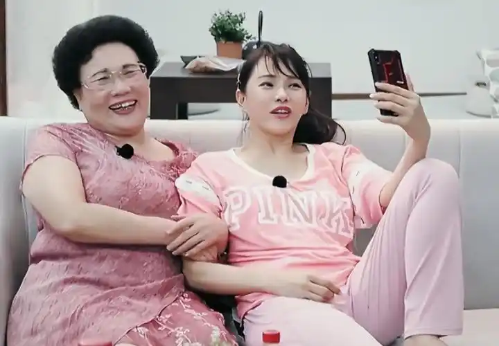 原创伊能静想再生个儿子不想秦昊直接黑脸婆婆则骂她你不要命啦