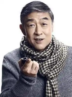 无冕之王李建义:"影剧音"三栖演员,低调生活专注表演_刘伟_姑姑家_胡