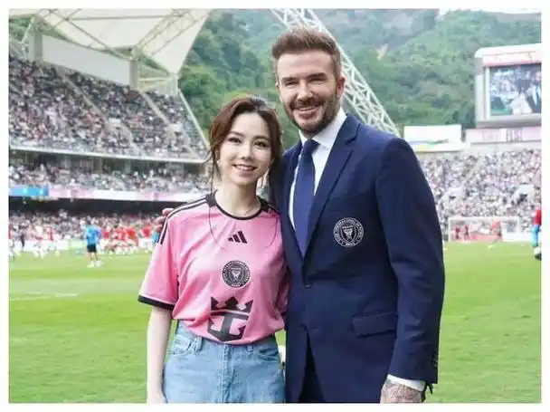 这次活动让人们感受到了明星们的魅力和社交活跃,也向世界展示了香港