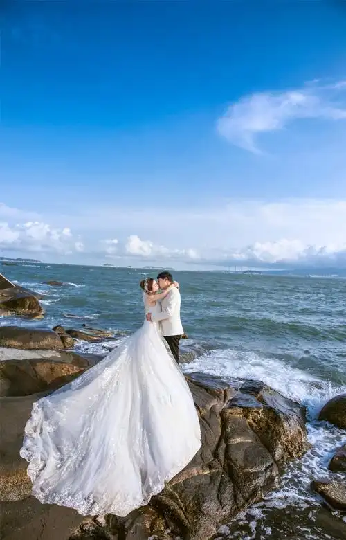 三亚婚纱摄影旅拍品牌大排名,拍婚纱照新人不得不看的摄影工作室