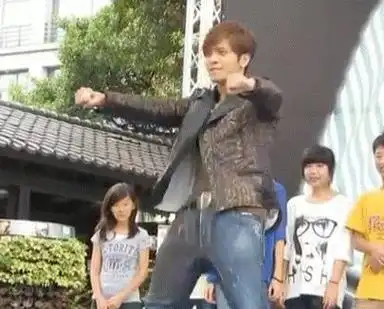 罗志祥顶胯是什么梗三十秒顶胯126下视频 罗志祥抖胯是怎么练的-走红