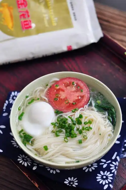 荷包蛋面条的做法