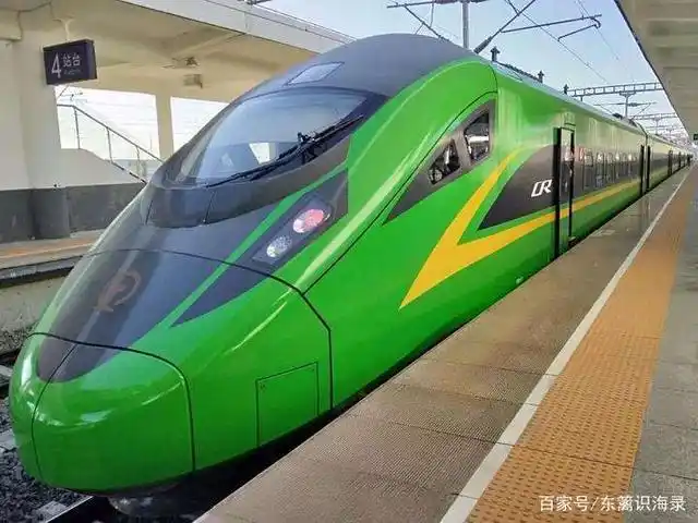 复兴号cr200j型电力动车组