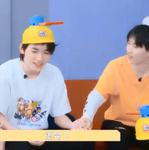 cp头像|马宋 祺轩|时代少年团 马嘉祺×宋亚轩 二传标明是奶珩阿